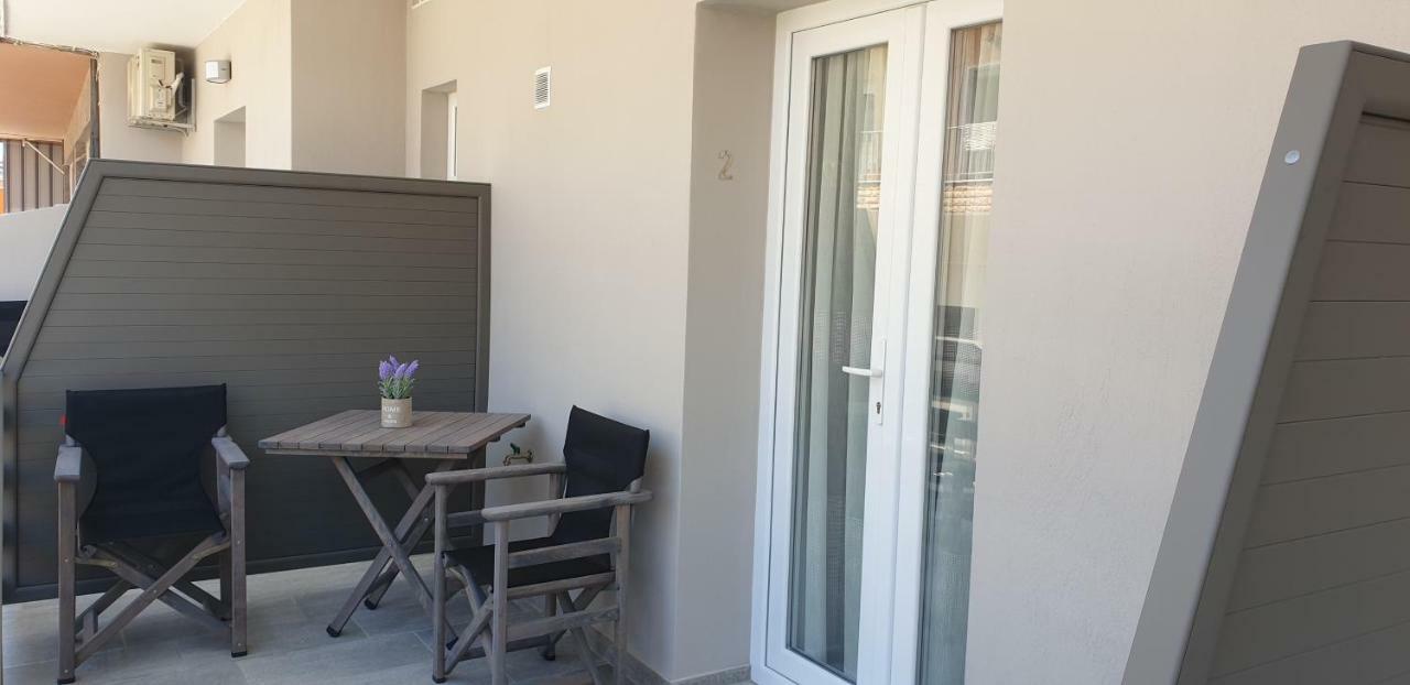 Chriselia 2 Apartment Nea Roda Exterior photo